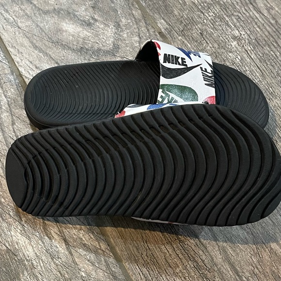 Nike Kawa SE JDI Slide Sandals - Kids’ Size 2 - Picture 3 of 4